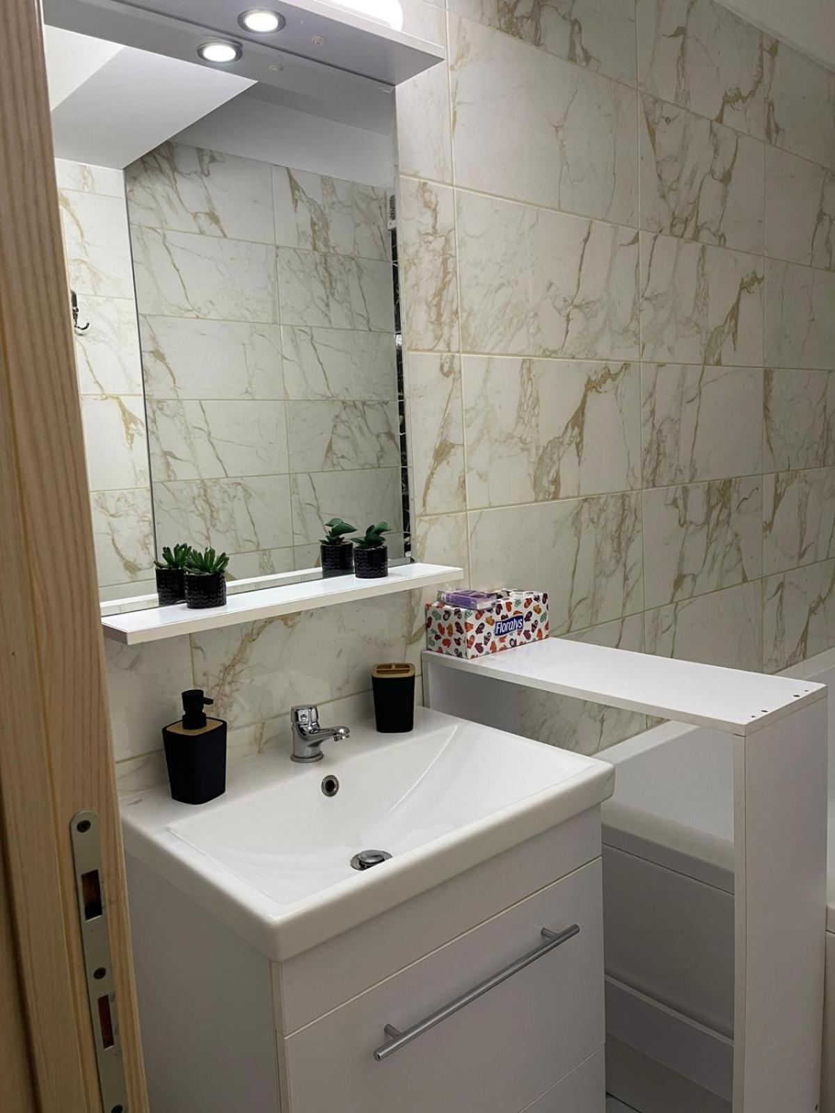 Urban Nest- Apartament Cu 2 Camere, Aproape De Iulius Mall Яш Екстериор снимка