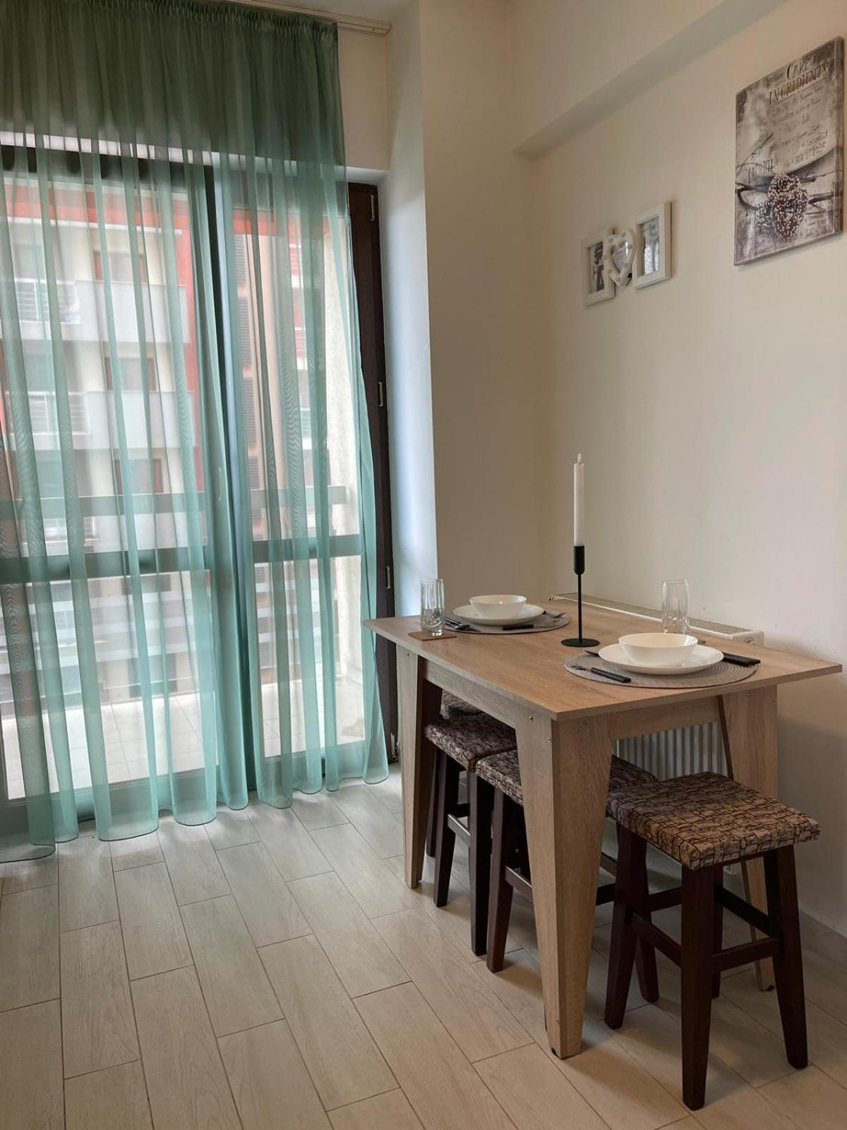 Urban Nest- Apartament Cu 2 Camere, Aproape De Iulius Mall Яш Екстериор снимка